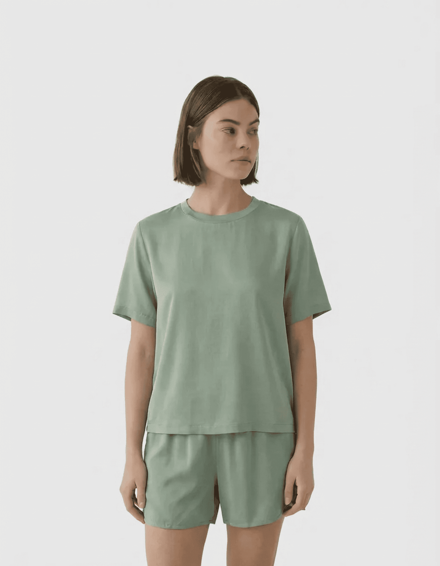 T-Shirt & Shorts - myabi